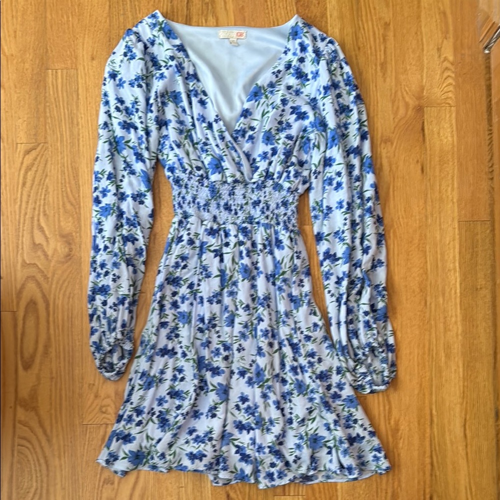 Gianni Bini Blue Floral Long Sleeve Dress